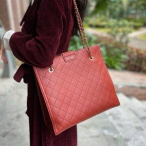 Large-capacity red tote bag for women